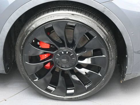 Used 2022 Tesla Model Y Performance AWD/4WD image 34