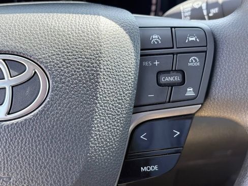 Used 2025 Toyota Camry LE FWD image 15