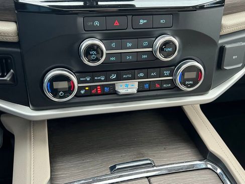 Used 2024 Ford Expedition Max Limited image 36