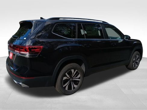Used 2025 Volkswagen Atlas SE image 5