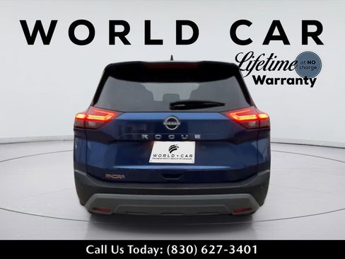 Used 2023 Nissan Rogue S FWD image 6