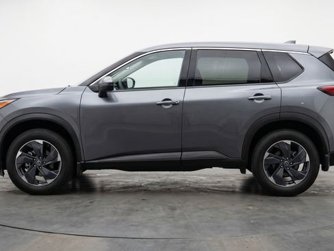Used 2025 Nissan Rogue SV image 5
