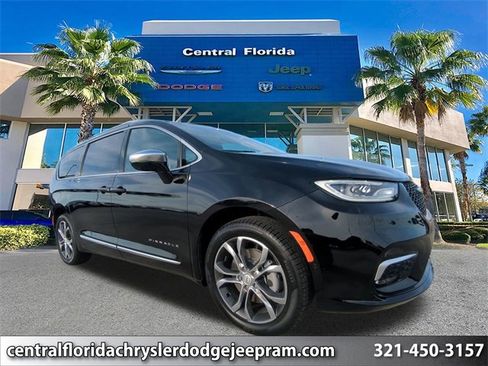 New 2026 Chrysler Pacifica Pinnacle w/ Trailer Tow Group image 1