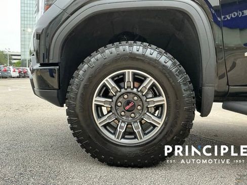 Used 2026 GMC Sierra 1500 AT4 w/ AT4 Premium Package AWD/4WD image 6
