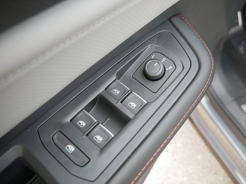 New 2026 Volkswagen Atlas Peak Edition image 7