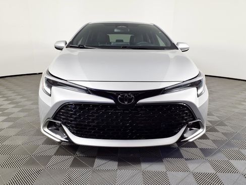 Used 2025 Toyota Corolla XSE FWD image 2