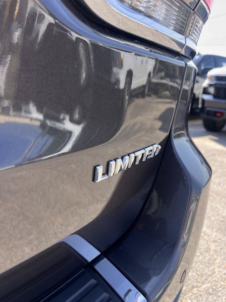 Used 2020 Jeep Grand Cherokee Limited w/ Luxury Group II RWD image 36