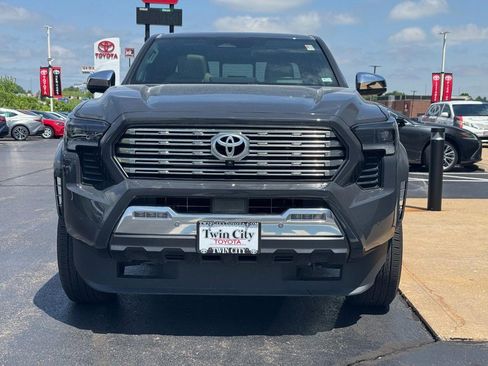 Certified 2024 Toyota Tacoma Limited w/ Limited Package (LT) AWD/4WD image 9