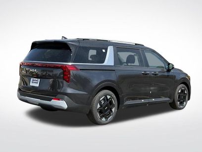 New 2026 Kia Carnival EX