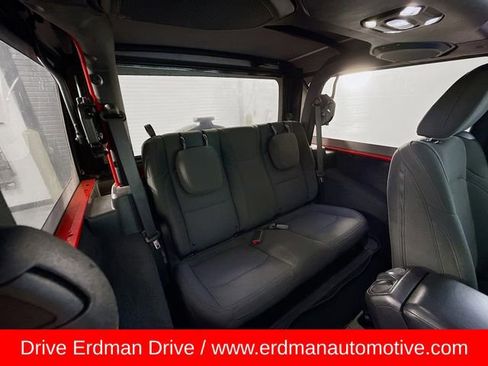 Used 2021 Jeep Wrangler Sport S image 24