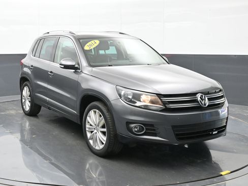 Used 2014 Volkswagen Tiguan SEL AWD/4WD image 6