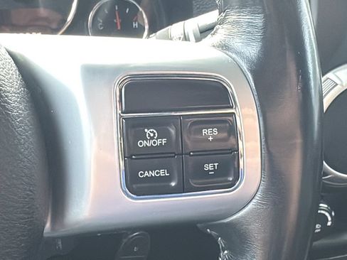 Used 2017 Jeep Wrangler Unlimited Rubicon w/ Max Tow Package AWD/4WD image 29