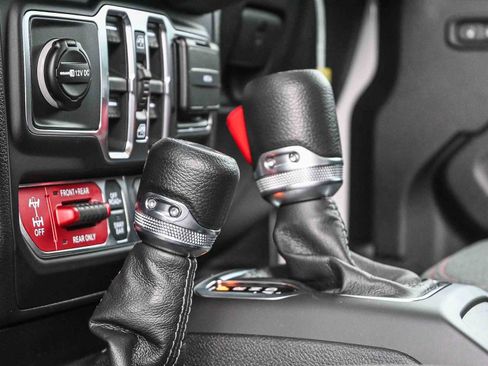 New 2026 Jeep Gladiator Rubicon image 18