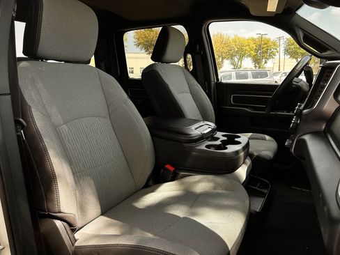 Used 2024 RAM 3500 Big Horn AWD/4WD image 29