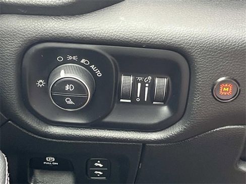 Used 2024 RAM 1500 Laramie image 22