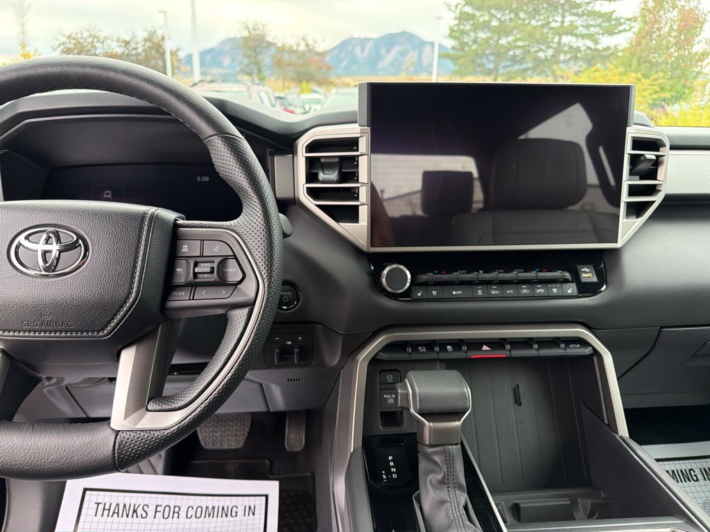 Used 2025 Toyota Tundra Limited AWD/4WD image 26