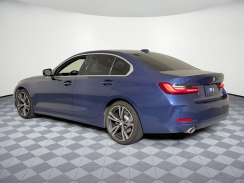 Certified 2024 BMW 330i Sedan w/ Convenience Package RWD image 3