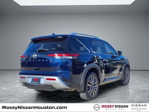 Certified 2023 Nissan Pathfinder SL w/ SL Premium Package image 7