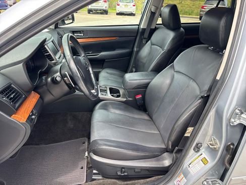 Used 2014 Subaru Outback 2.5i Limited AWD/4WD image 17