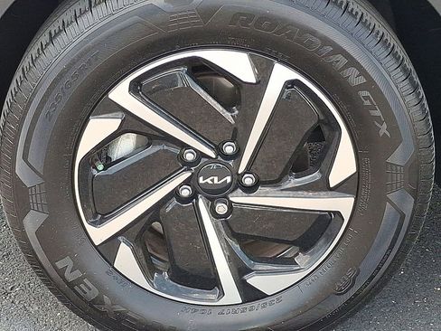Used 2023 Kia Sportage LX AWD/4WD image 9