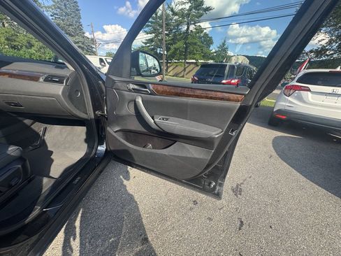 Used 2016 BMW X3 xDrive28i AWD/4WD image 19