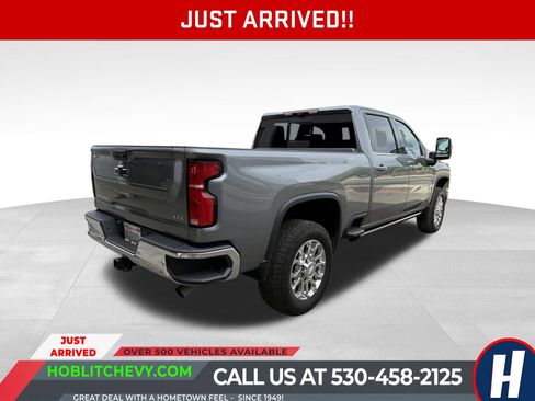 Used 2025 Chevrolet Silverado 2500 LTZ w/ LTZ Premium Package AWD/4WD image 2