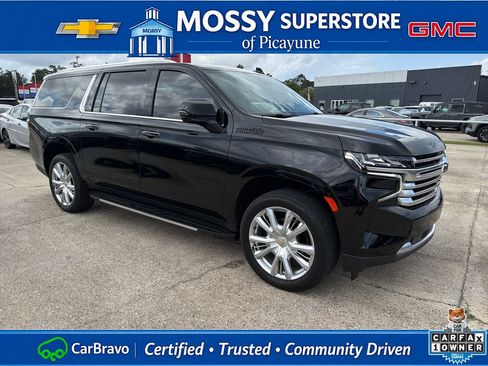 Certified 2024 Chevrolet Suburban High Country w/ Max Trailering Package AWD/4WD image 9