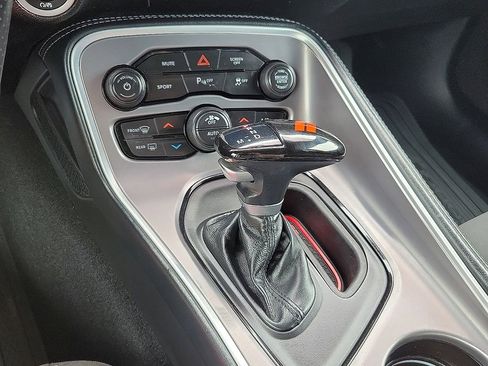 Used 2022 Dodge Challenger GT RWD image 16