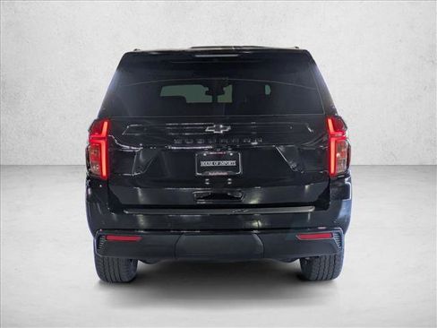 Used 2024 Chevrolet Suburban Z71 w/ Luxury Package image 6