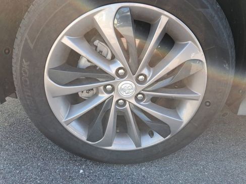 Used 2020 Buick Encore GX Select w/ Sport Touring Package image 4