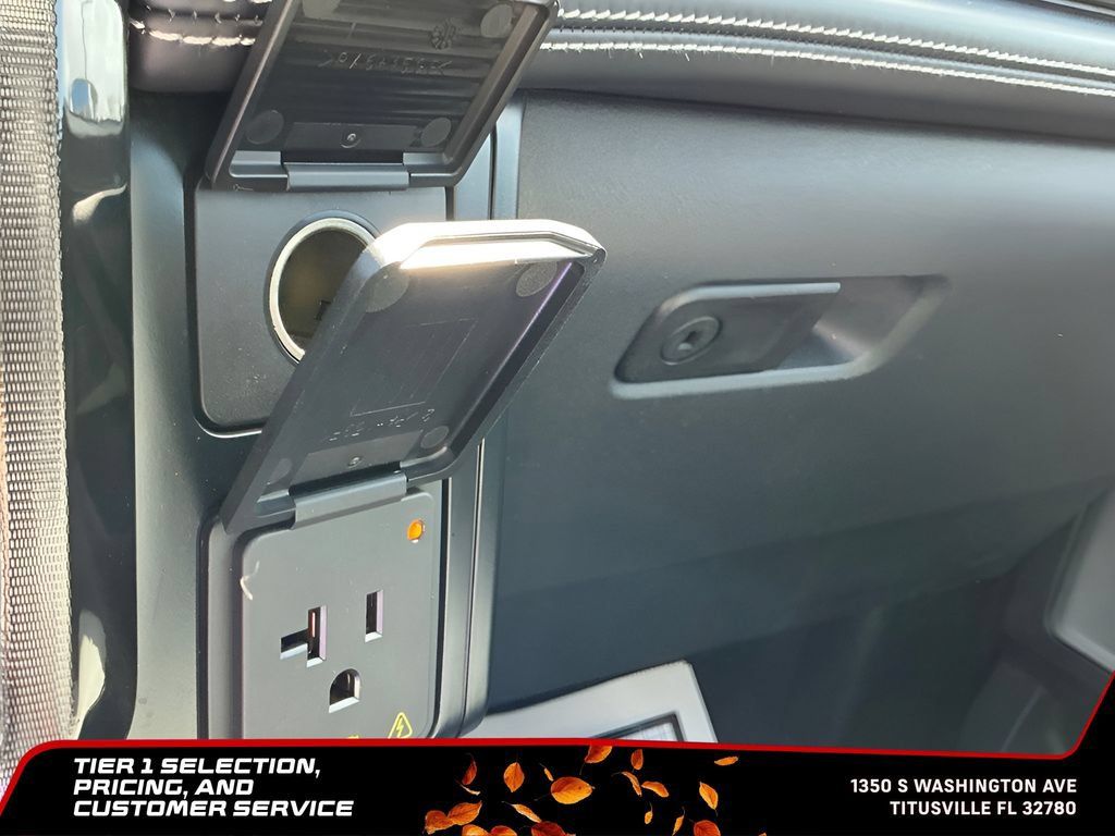 Used 2023 Ford F150 Lightning Platinum AWD/4WD image 35