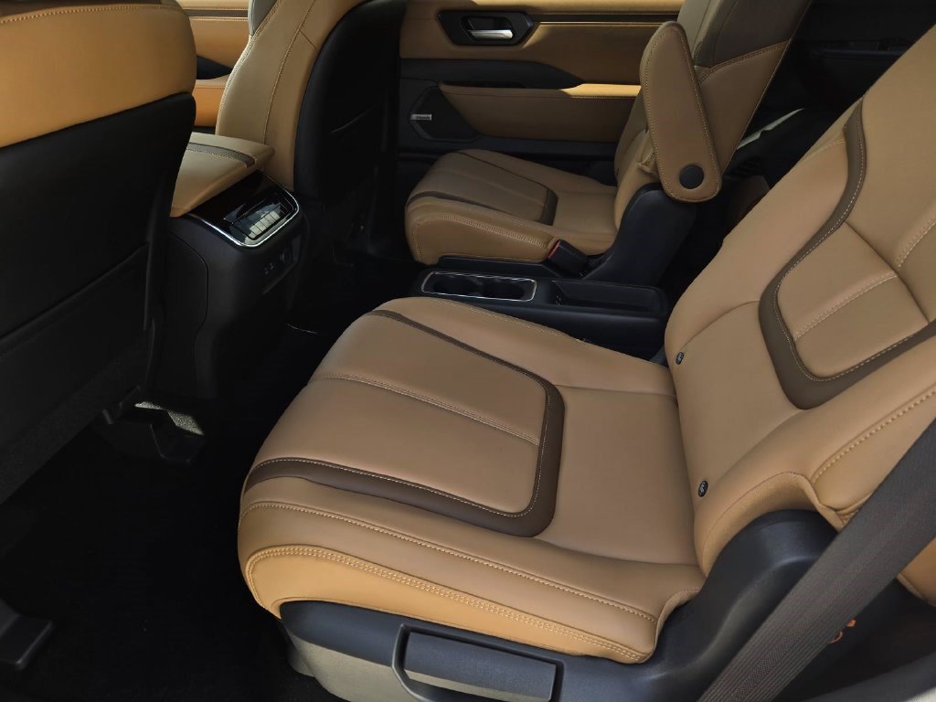 New 2026 Nissan Armada SL w/ Captain's Chari Seat Package AWD/4WD image 12