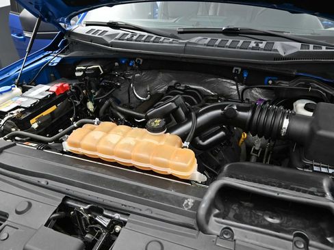 Used 2016 Ford F150 XLT w/ Equipment Group 301A Mid AWD/4WD image 11