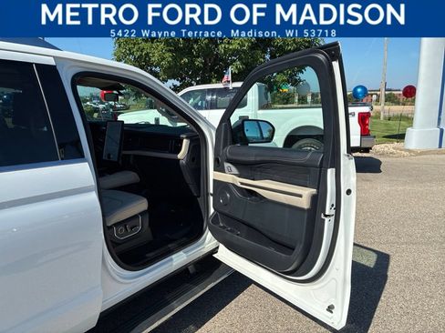 Certified 2022 Ford Expedition Platinum AWD/4WD image 50