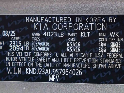 Certified 2025 Kia Soul LX w/ LX Technology Package FWD image 25