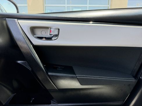 Used 2019 Toyota Corolla LE FWD image 16