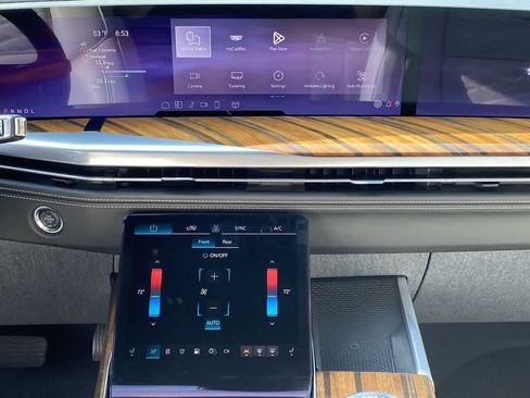 Used 2025 Cadillac Escalade Premium Luxury Platinum w/ LPO, Floor Liner Package AWD/4WD image 25