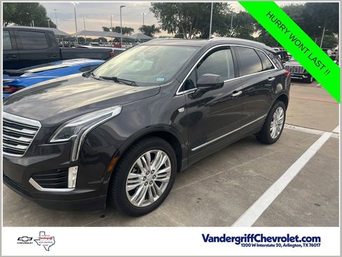 Used 2018 Cadillac XT5 Premium Luxury FWD image 1