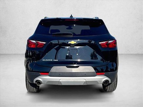 Used 2021 Chevrolet Blazer LT w/ Sound & Technology Package image 4