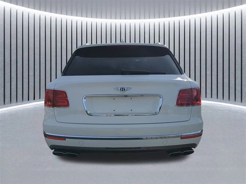 Used 2019 Bentley Bentayga image 6