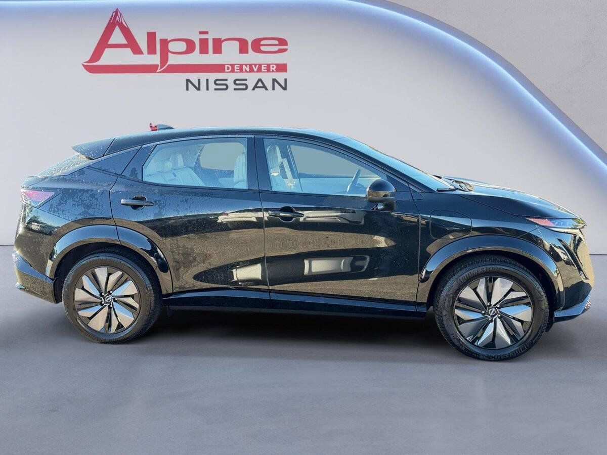 Used 2024 Nissan Ariya AWD image 6