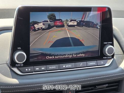 Certified 2026 Nissan Rogue SV FWD image 24