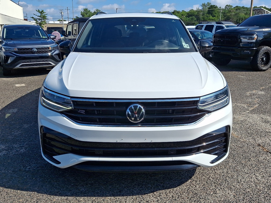 Used 2023 Volkswagen Tiguan SE R-Line FWD image 6