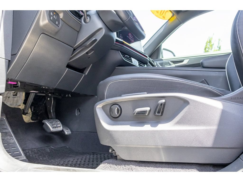 Used 2024 Volkswagen Atlas Cross Sport SEL Premium R-Line AWD/4WD image 17