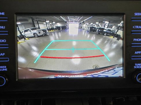 Used 2019 Toyota RAV4 XLE w/ Carpet Mat Package AWD/4WD image 26