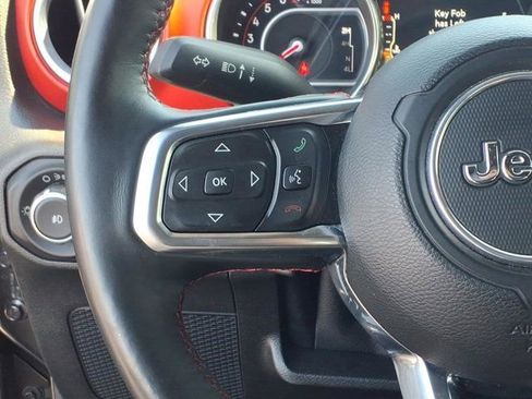 Used 2018 Jeep Wrangler Unlimited Rubicon AWD/4WD image 16