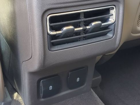 Used 2023 Lincoln Corsair AWD w/ Equipment Group 101A image 28