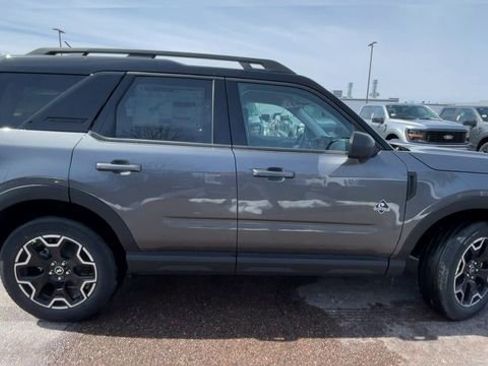 New 2025 Ford Bronco Sport Outer Banks image 9