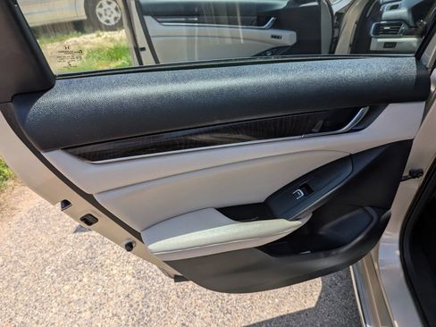 Used 2020 Honda Accord EX-L image 28