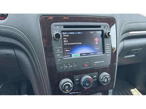 Used 2015 Chevrolet Traverse LT AWD/4WD image 19